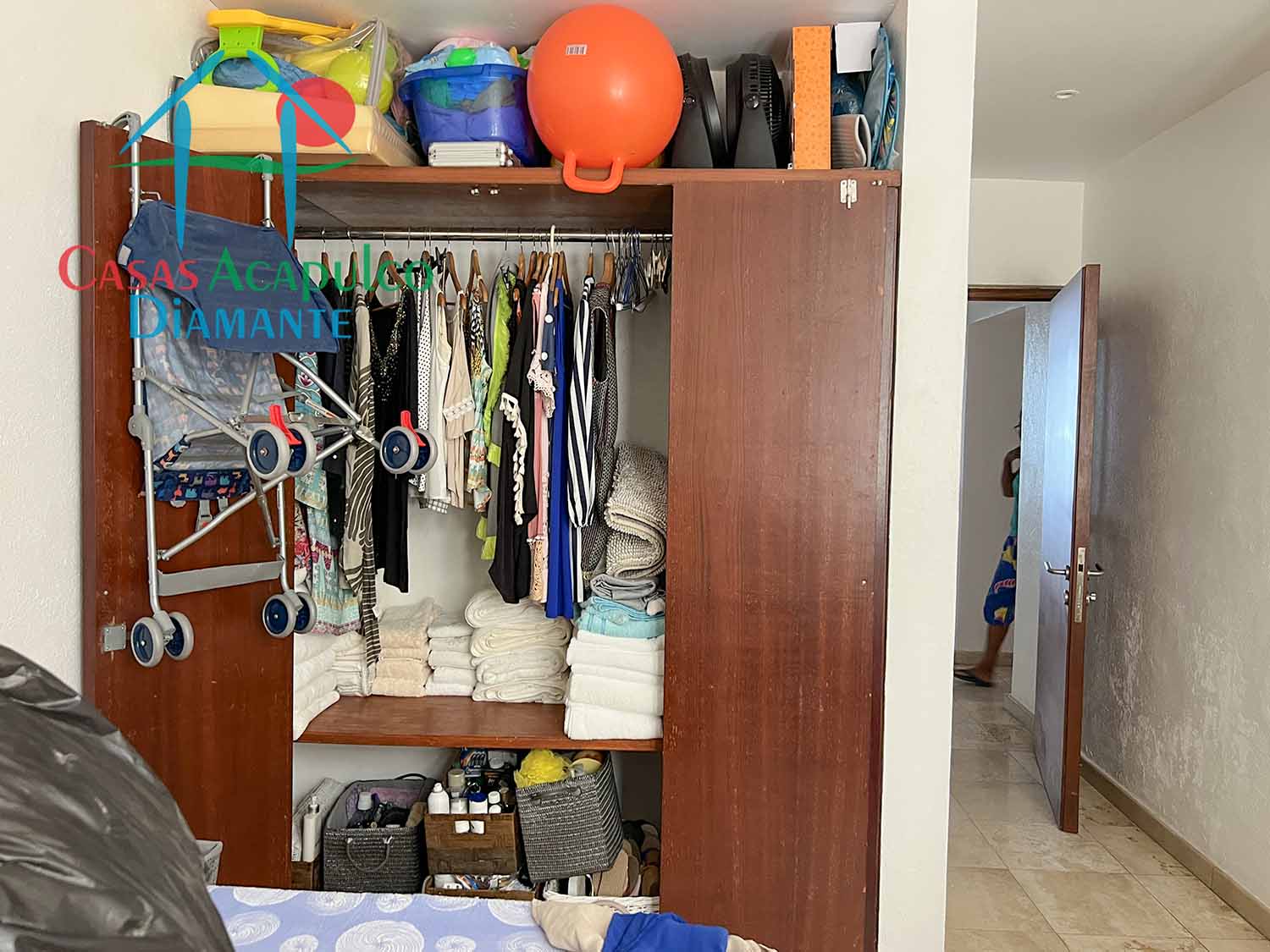 EOS 403 - Cuarto de servicio 3 EOS 403 - Cuarto de servicio 3